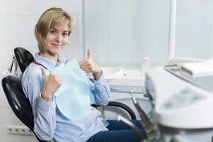 portrait-beautiful-woman-dentist